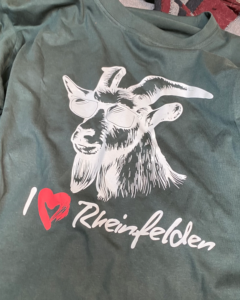 T-Shirt Motiv Rheinfelden mit Ziege
